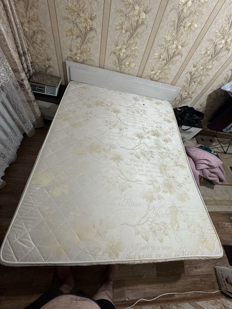 Продам мебель с связи переездом