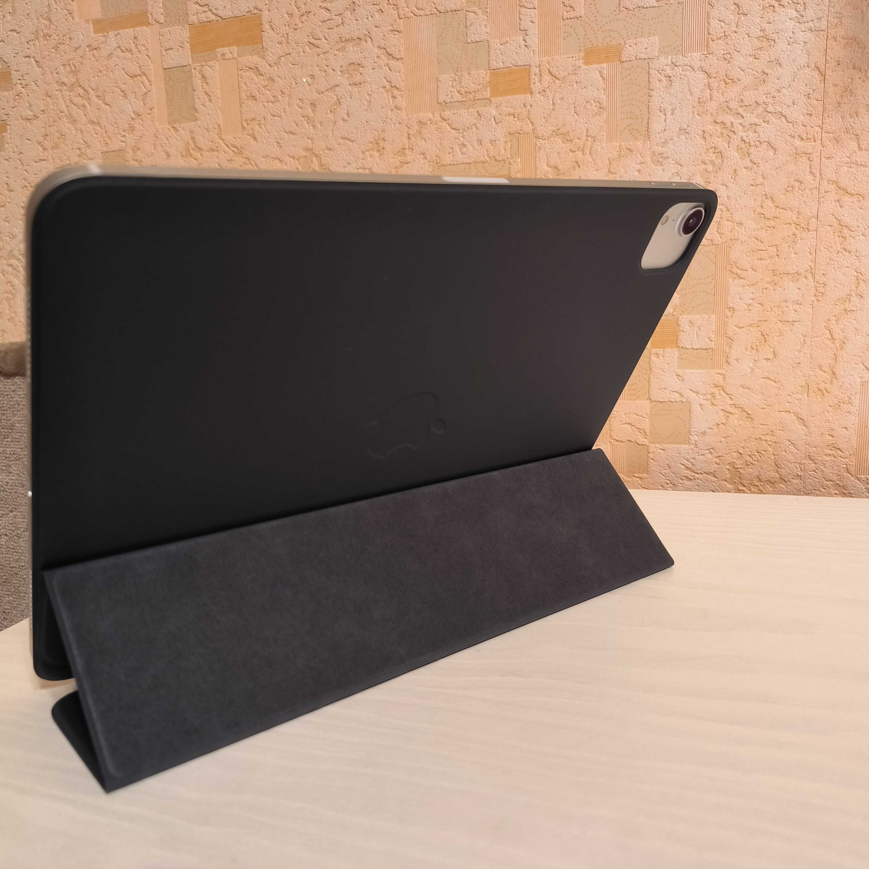 Чехол на iPad Pro 11 дюймов (1-го, 2-го и 3-го поколения) чёрный