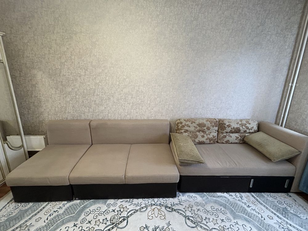 Угловой диван-кровать с ящиками для хранения