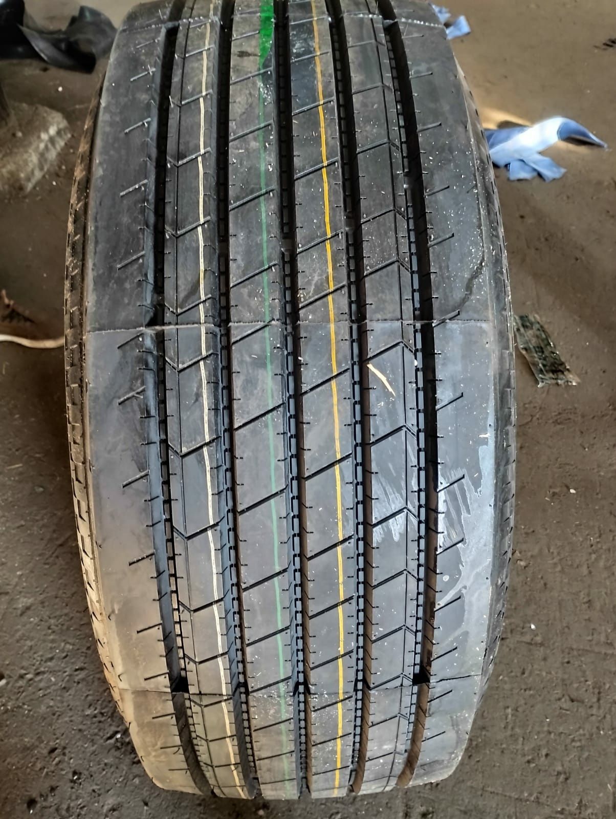 385/55R22.5 Рул. Веду. Унив. т.и