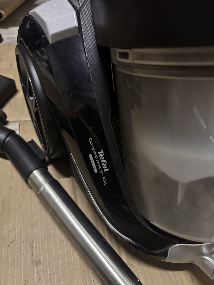 Продается пылесос Tefal TW4825EA