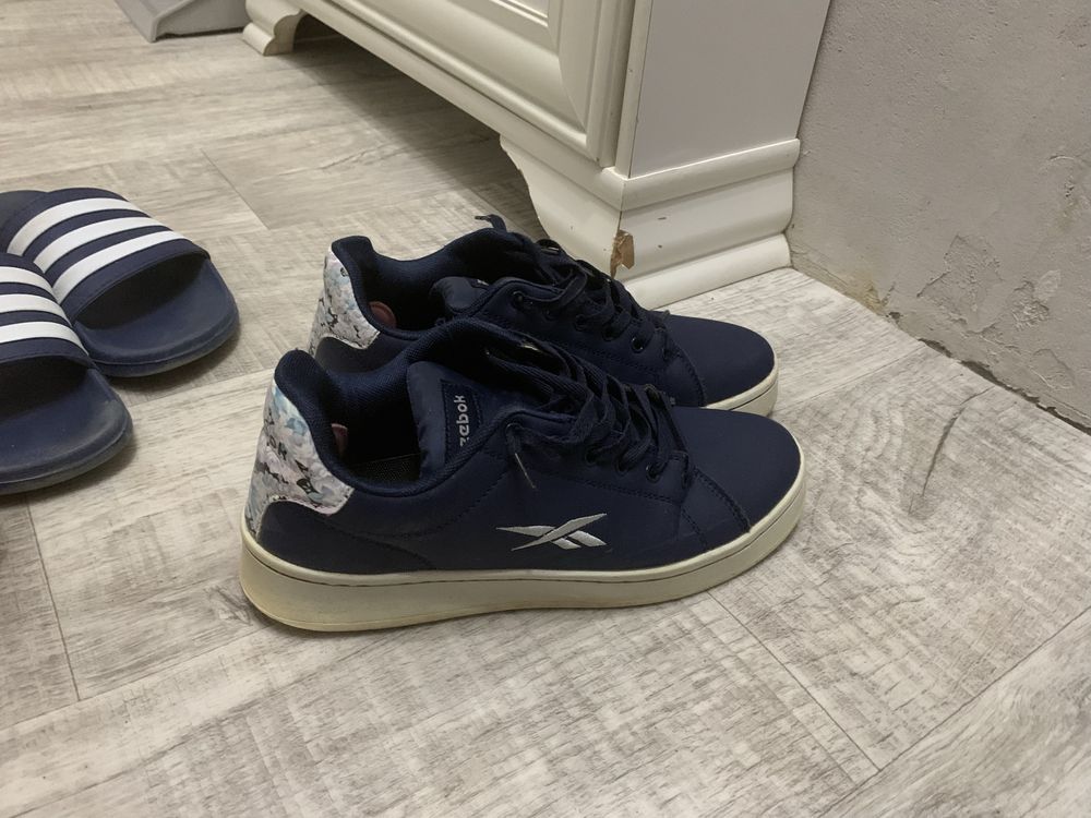 reebok кеды в хорошем состояний 44размер