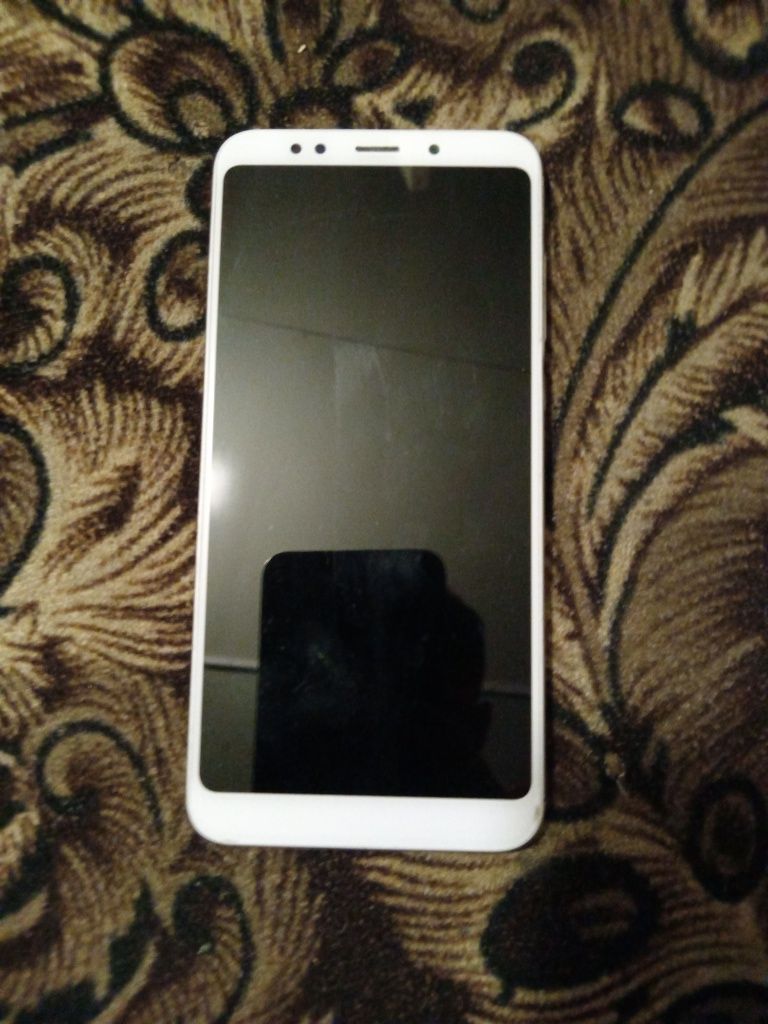Продам телефон Redmi 5 plus