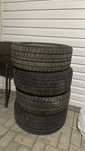 Продам зимнюю резину bridgestone 205/55/16 + штампы