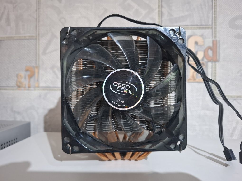 Башенный кулер с подсветкой DeepCool