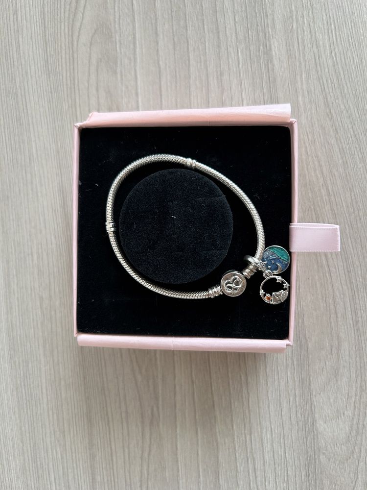 Продам браслет Pandora с шармом