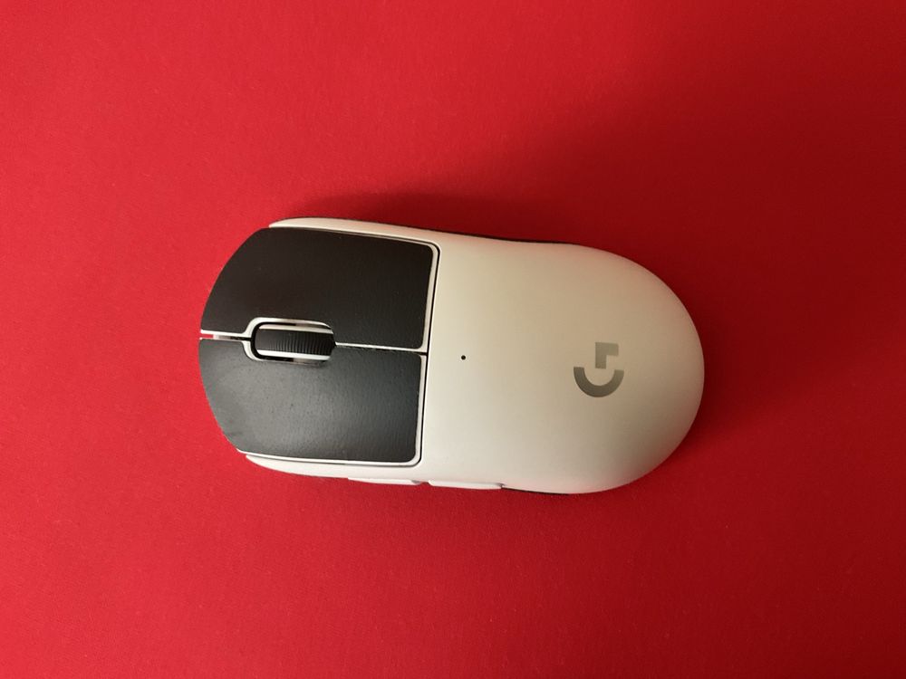 G pro x SUPERLIGHT белая