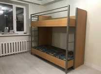 Двухъярусные металлические кровати с ЛДСП – армейские кровать