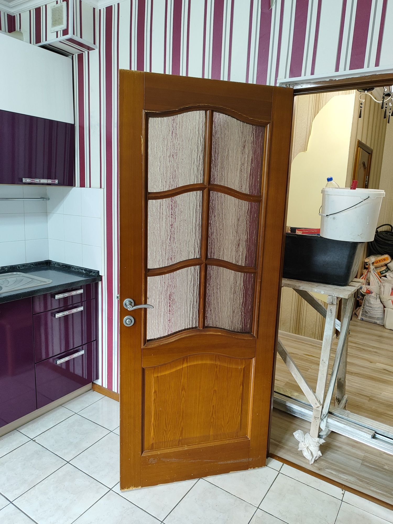 Продам деревянные двери