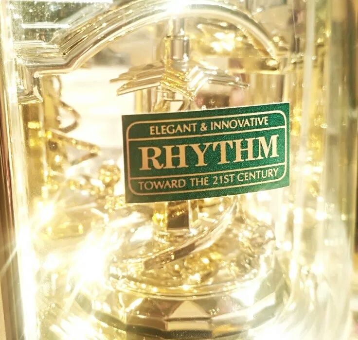 Часы настольные, фирма RHYTHM