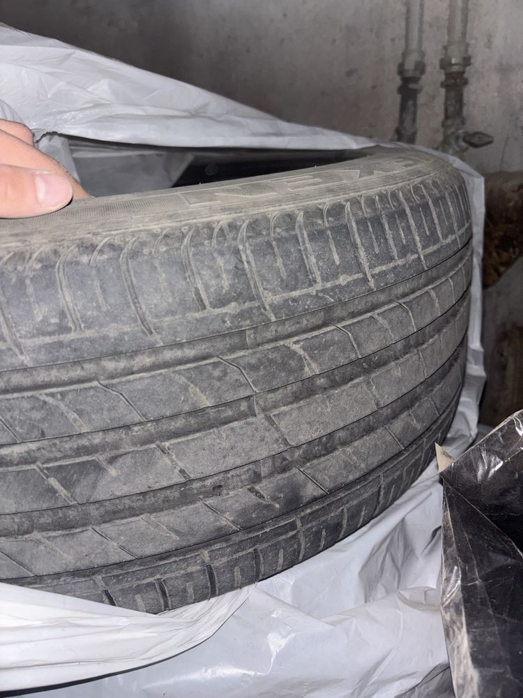 Nexen 235/45/18 летние шины