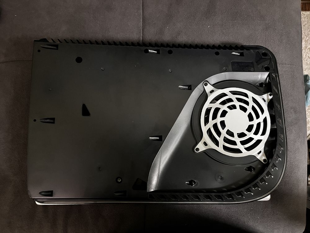Продаю Playstation 5