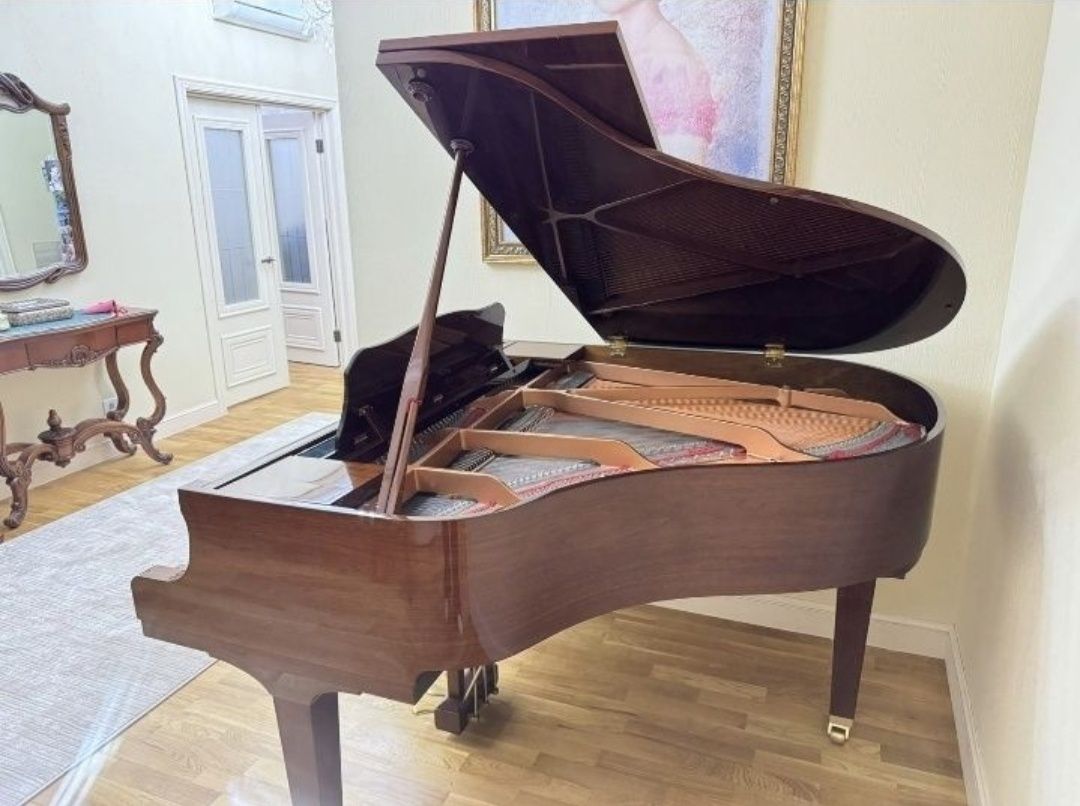Продаётся рояль Yamaha
