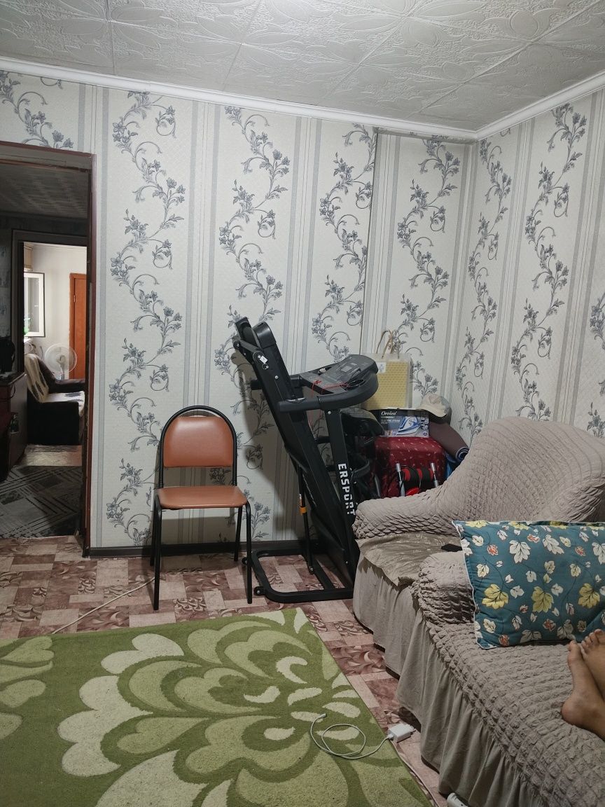 Срочно,Срочно!Продам пол дома в центре г Талгар,в связи с переездом !!