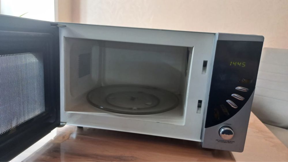 Микроволновая печь