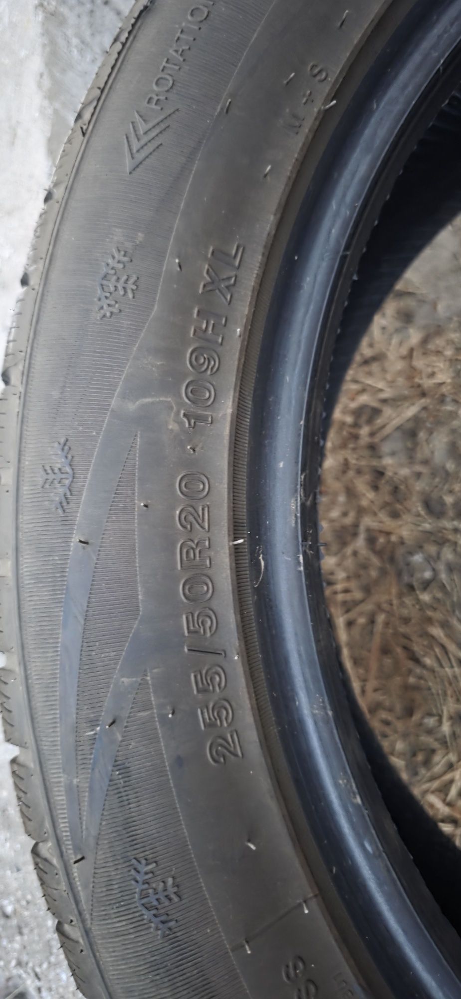Продам 4 зимних  баллона ZMax