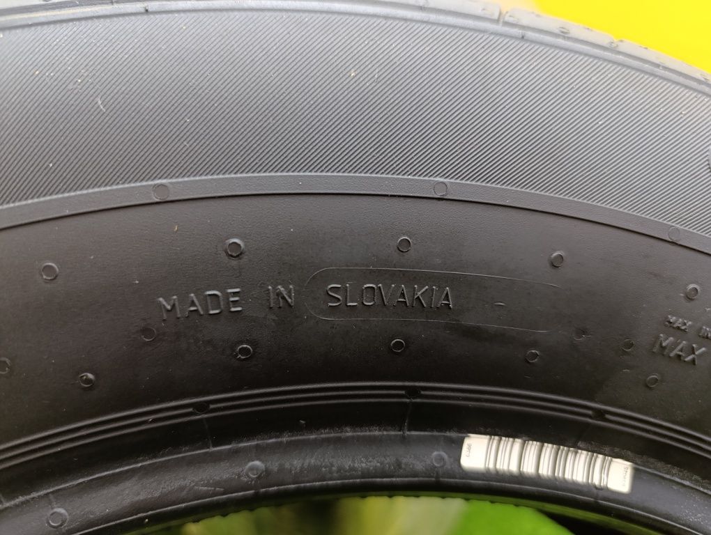 Шины 195/65 R15 Continental комплект.