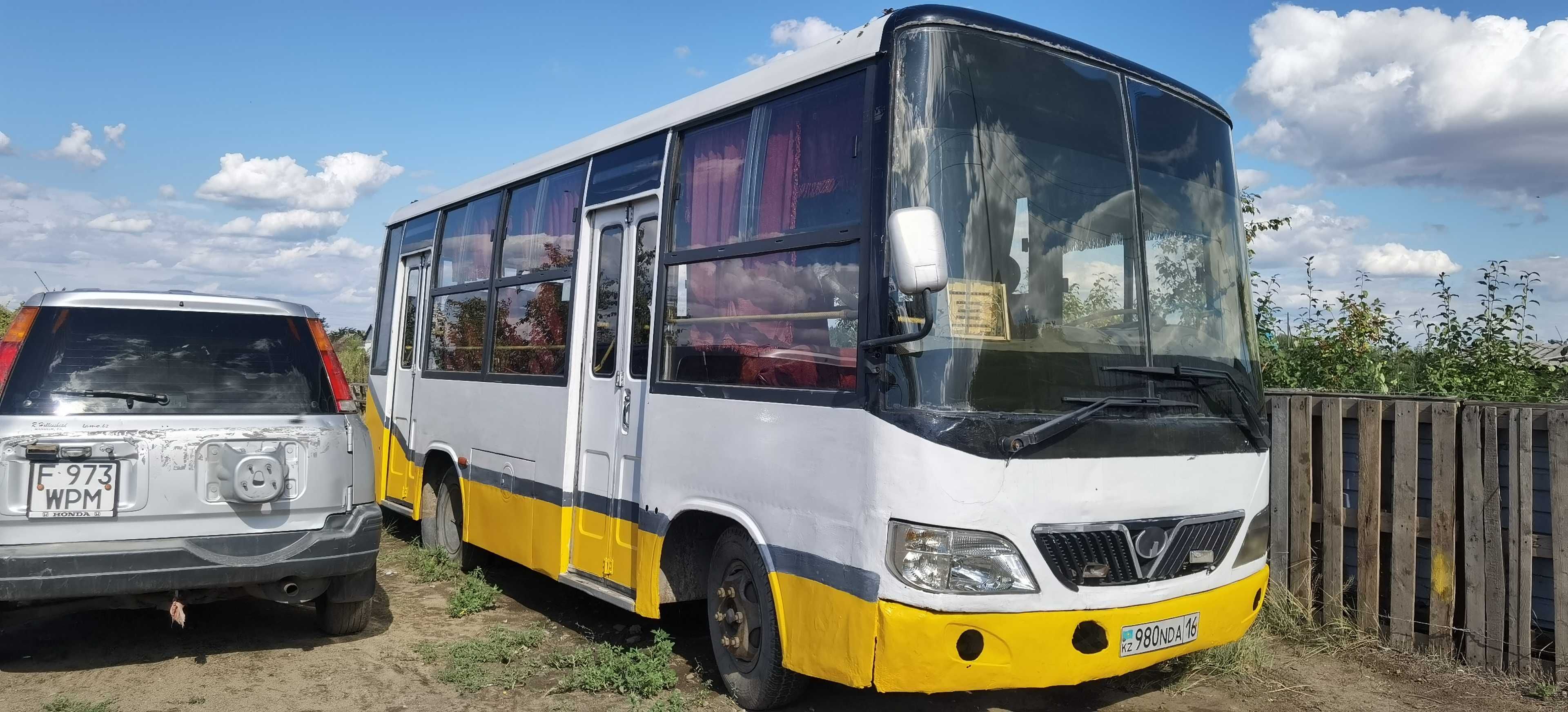 Продам автобус Шаолинь. ХТС. Мотор новый