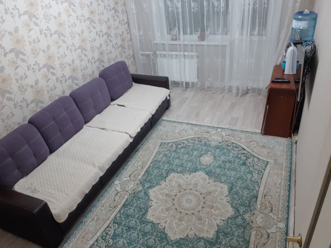 Срочно 4 комнатная квартира на айманова 23