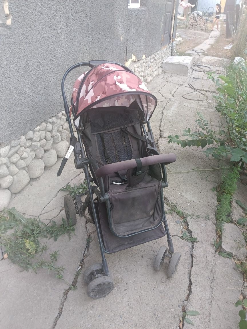 Коляска в идеальном состояние