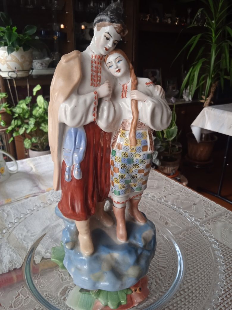 Продам  статуэтку  советский период.