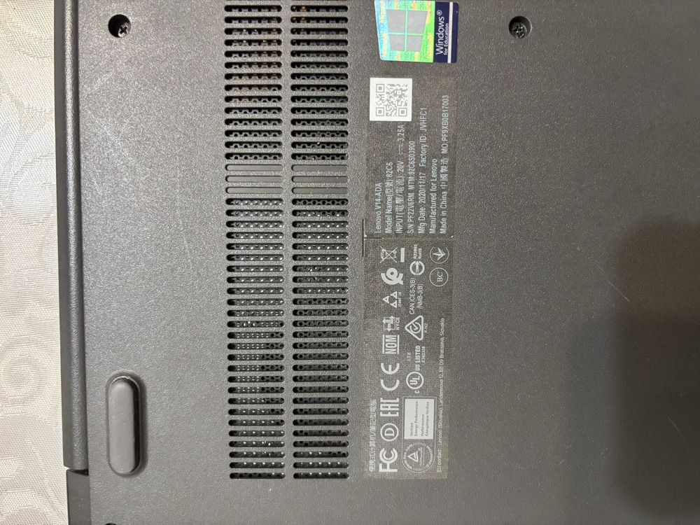 Ноутбук Lenovo продам