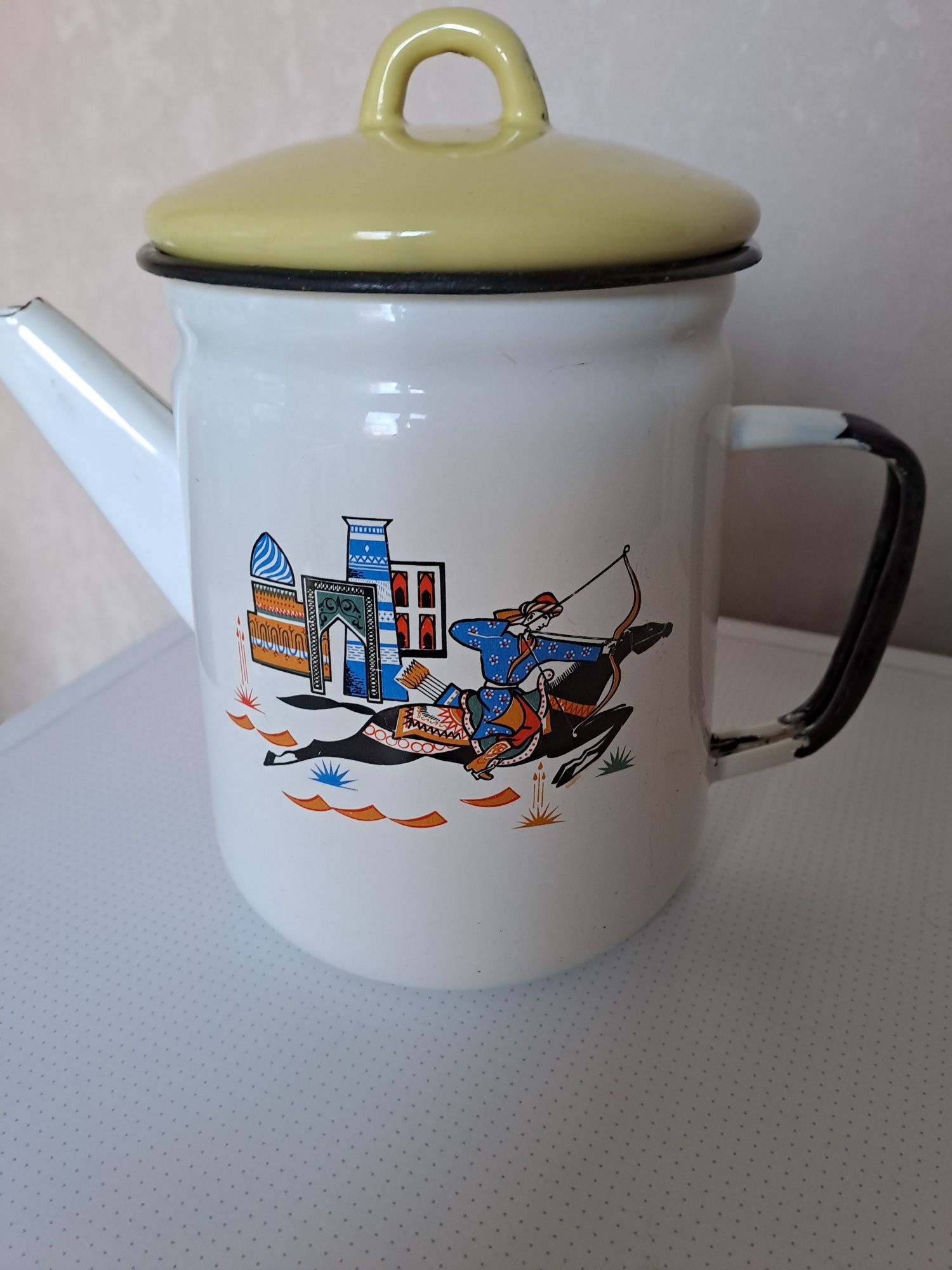 Чайник ( производство СССР ), ложки, стопки