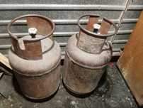 Продам два газ балона