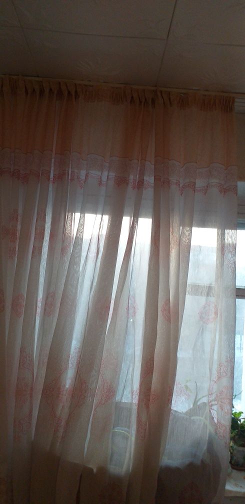 Продам тюли для спальни, зала и кухни