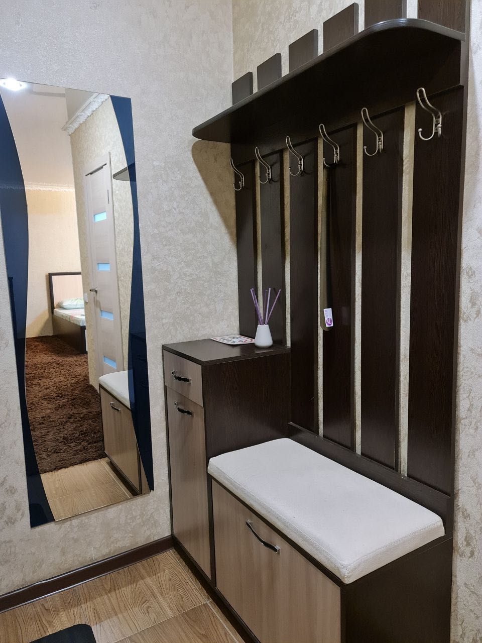 Площадь Победы 19 (ЦУМ, Акимат, Набережная, ТД City Centre)