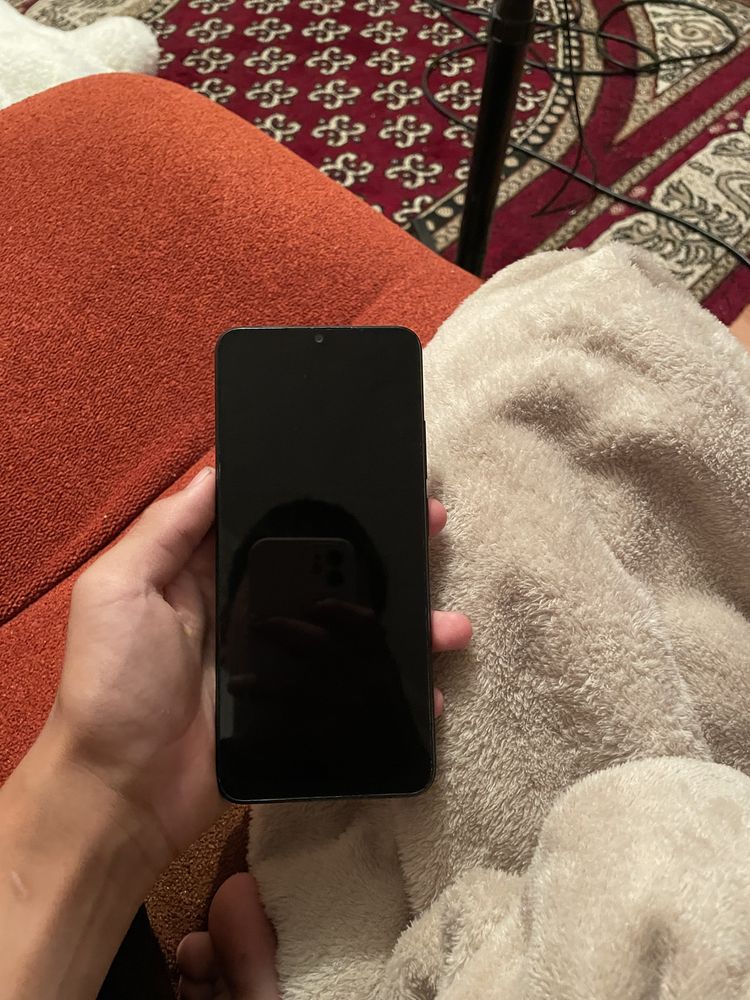 Обменяю .Redmi 12C  без коробки,на apple se