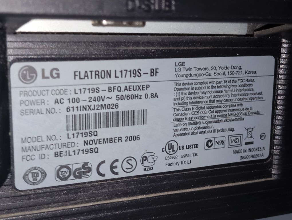 LG FlatronL1719S