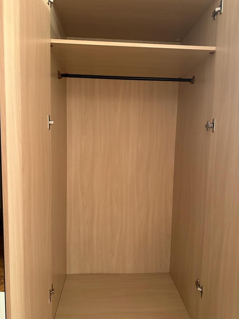 Продам спальный гарнитур