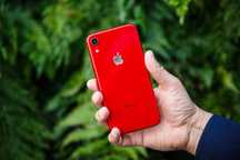 Продам IPHONE XR 128GB в отличном состоянии