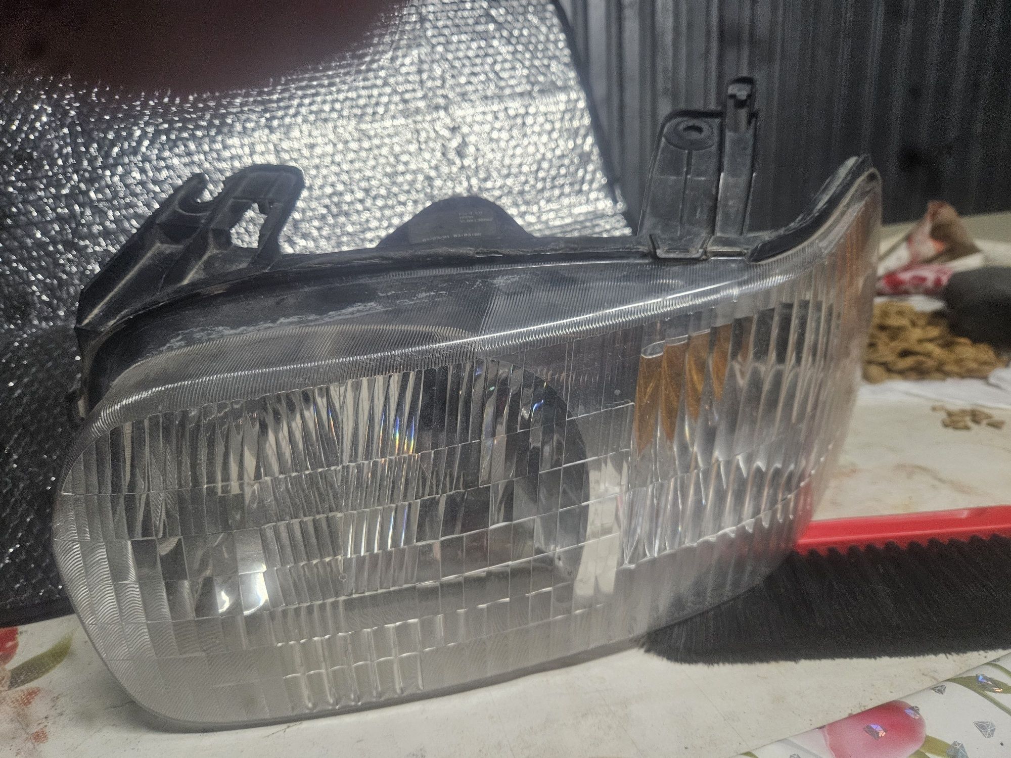 Передний фара Ford Escape 2001г.