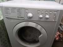 Стиральная машинка Indesit. В идеальном состоянии.