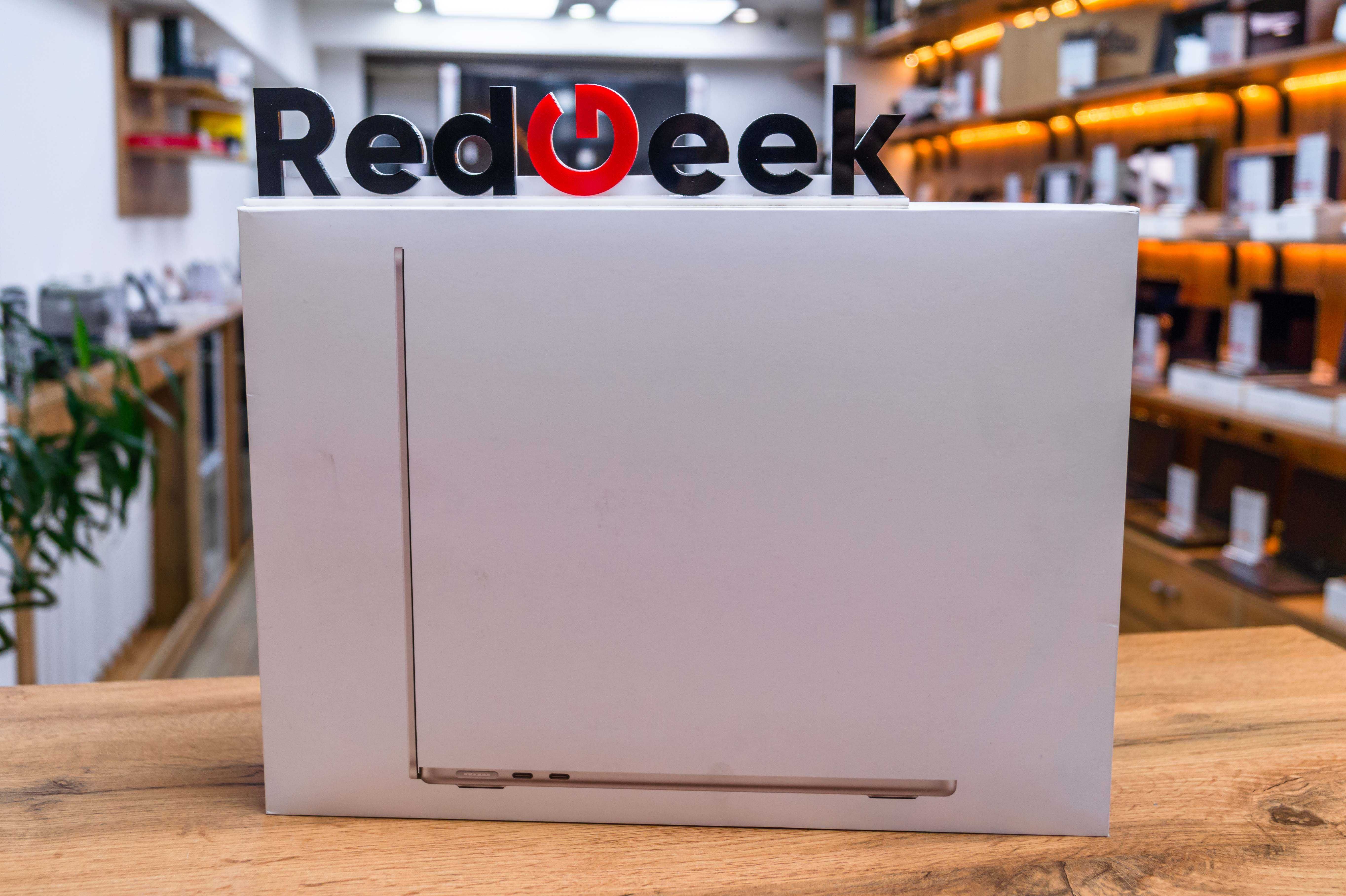 Новый Macbook Air M3|13"|2024|16GB/256GB|Запечатанный|Red Geek