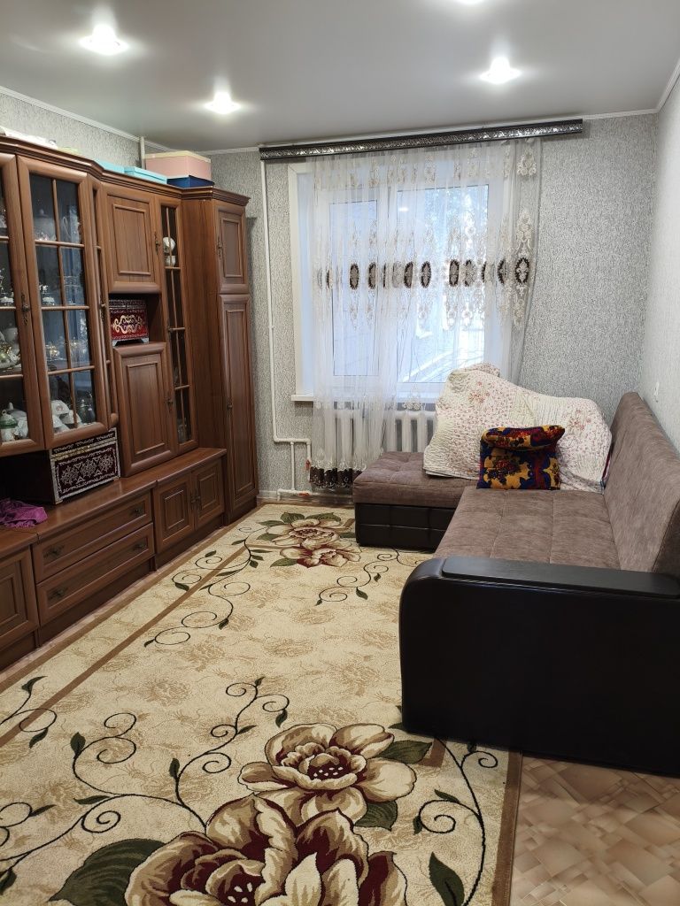 Продам трёхкомнатную квартиру металлургов 15/1