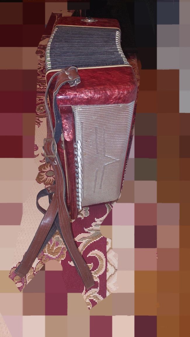 Продам гармошку в отличном состоянии.