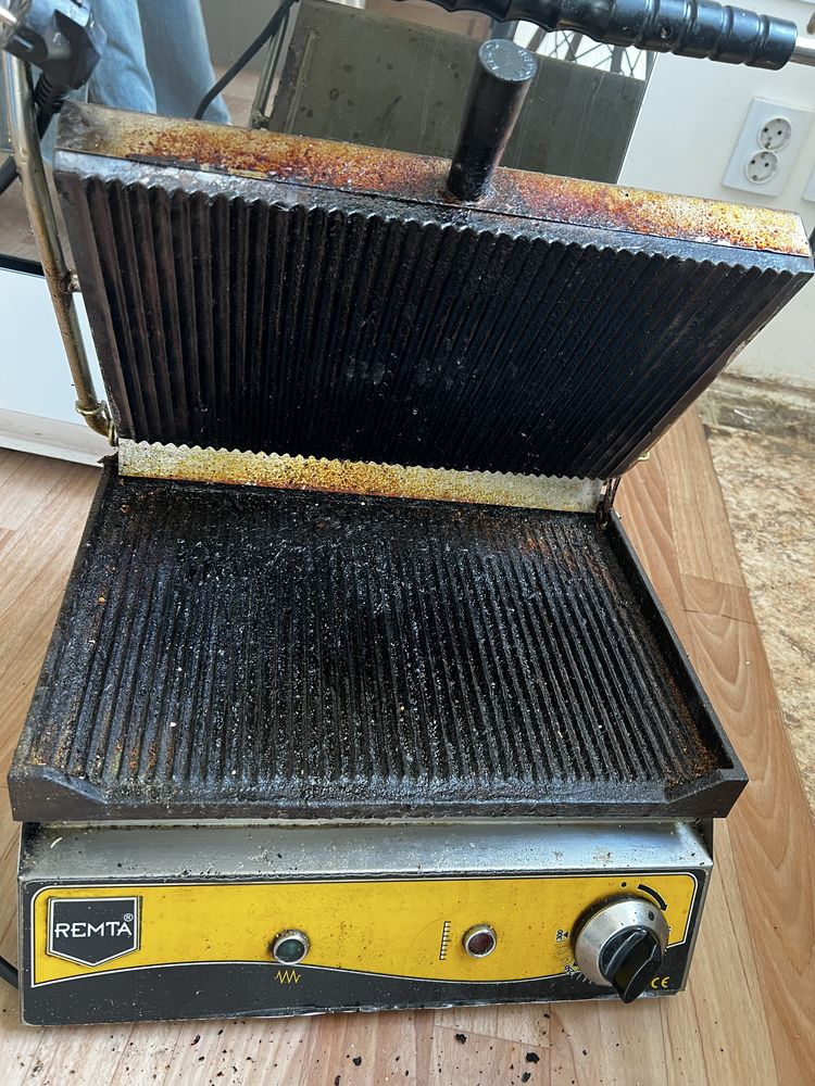Продам Гриль Remta R73