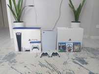 Продам PS5 с 2 джойстиками и играми