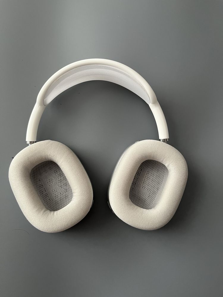 Airpods max новый запечатанный оригинал