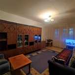 Продаю 3 комн.квартиру на 3 м-не, без ремонта, теплая, светлая.