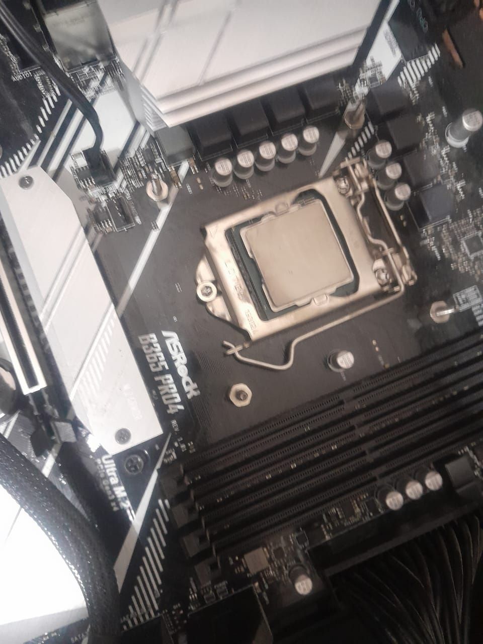 Core i7 9700 продам как есть