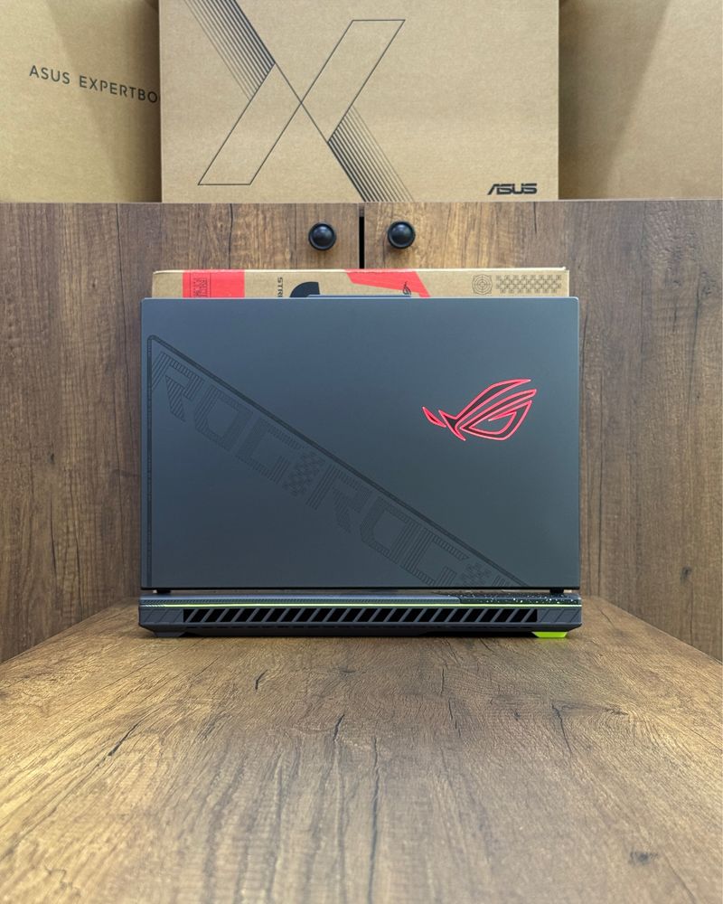 Игровой Ноутбук ASUS ROG Strix G16 / CORE I9 / RTX 4070 8GB / 240HZ