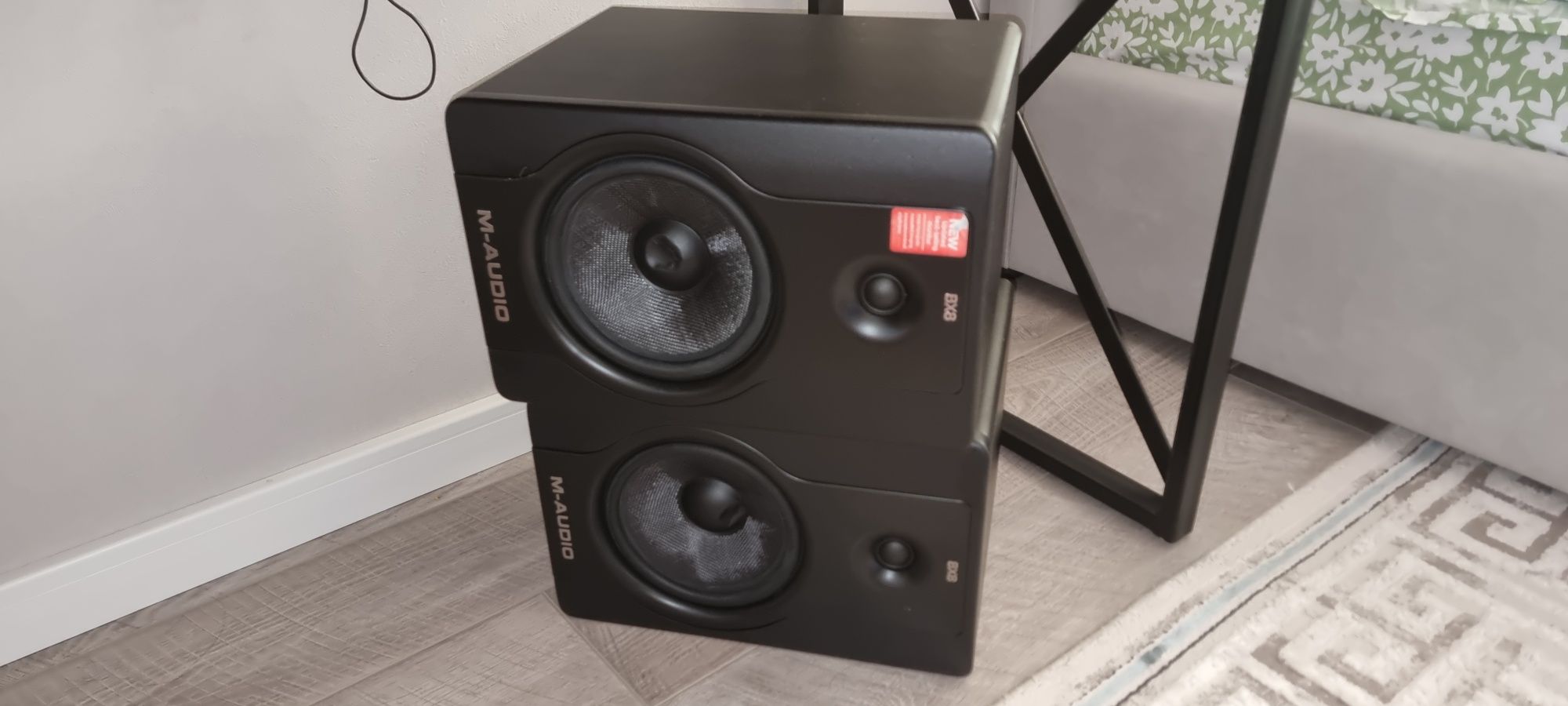 Срочно студийные мониторы M-audio BX8
