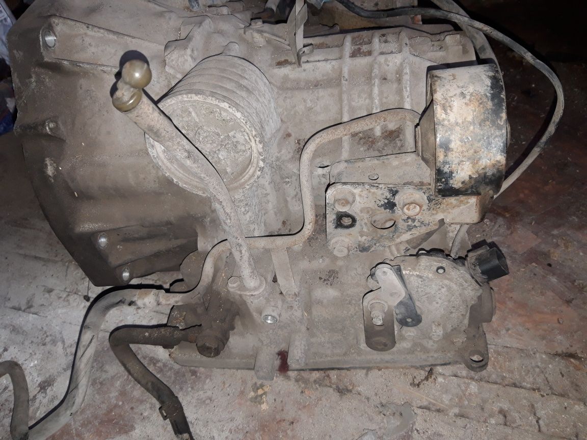Продам коробку 4wd  на Nissan Pulsar N15