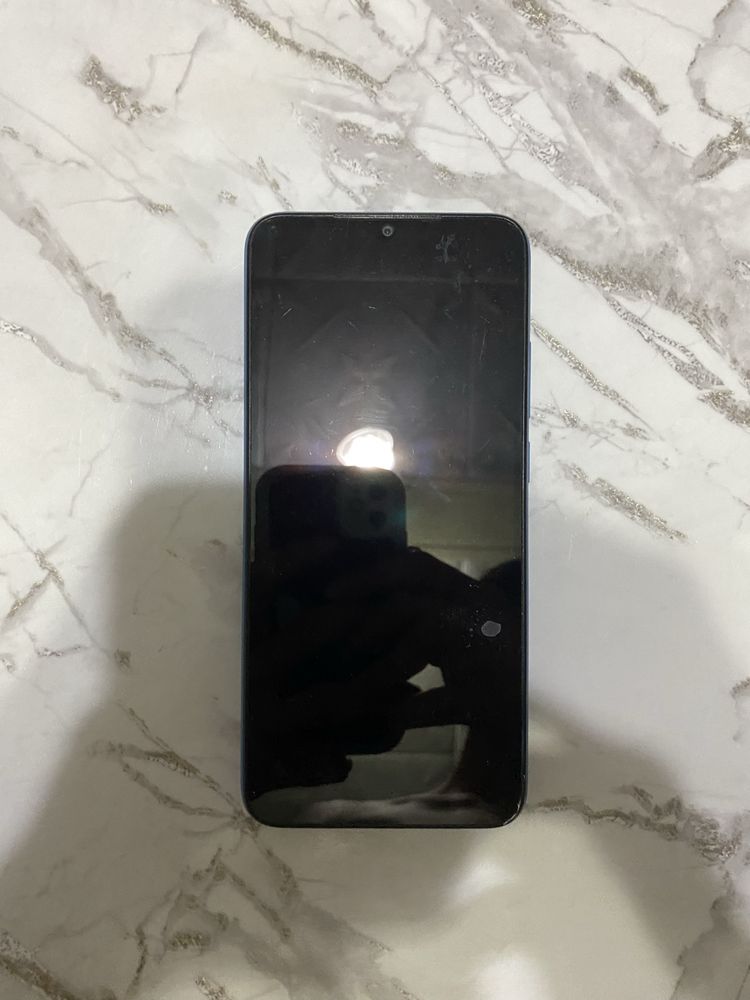 Продам смартфон Poco C51