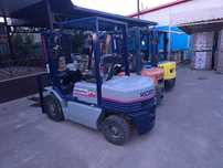 Продам Японский Вилочный погрузчик Komatsu, Toyota, Geneo 2001 г.