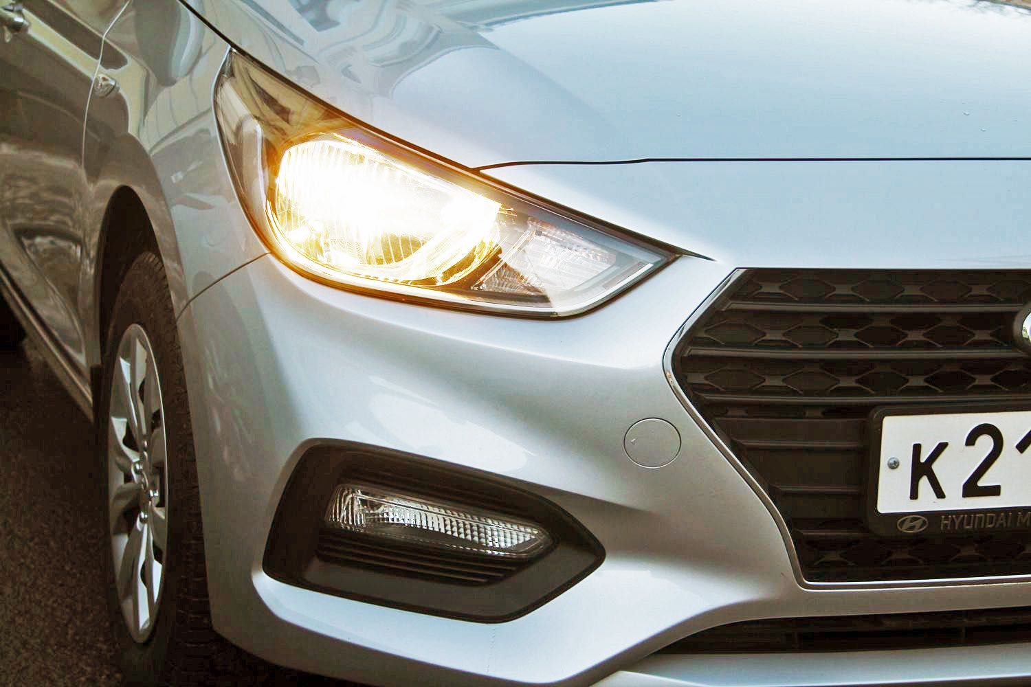 Фары Солярис Акцент с 2017 по 2023 год (Hyundai SOLARIS Accent)